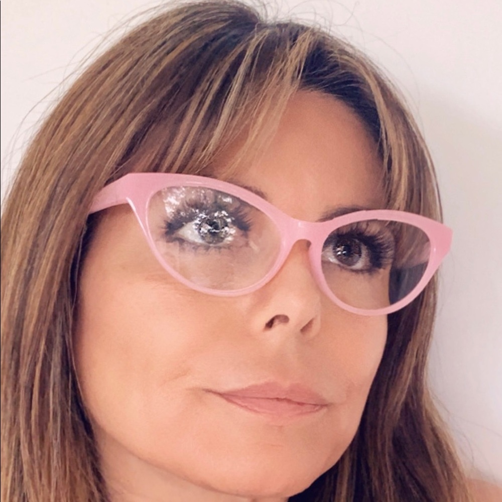 Betsy Johnson readers